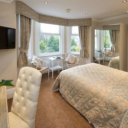 Cheshire Hospitality Ltd T\/A Lennox Lea Studios & Apartments เซล ภายนอก รูปภาพ